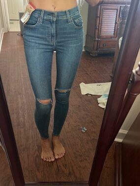 Levi's Dark Blue Ripped Skinny Jeans - Women's